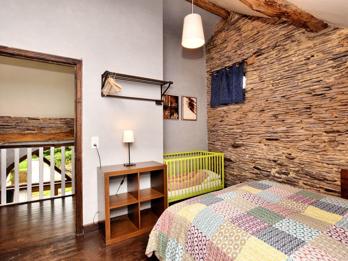 Spacious Holiday Home In Lierneux With Garden Eksteriør billede