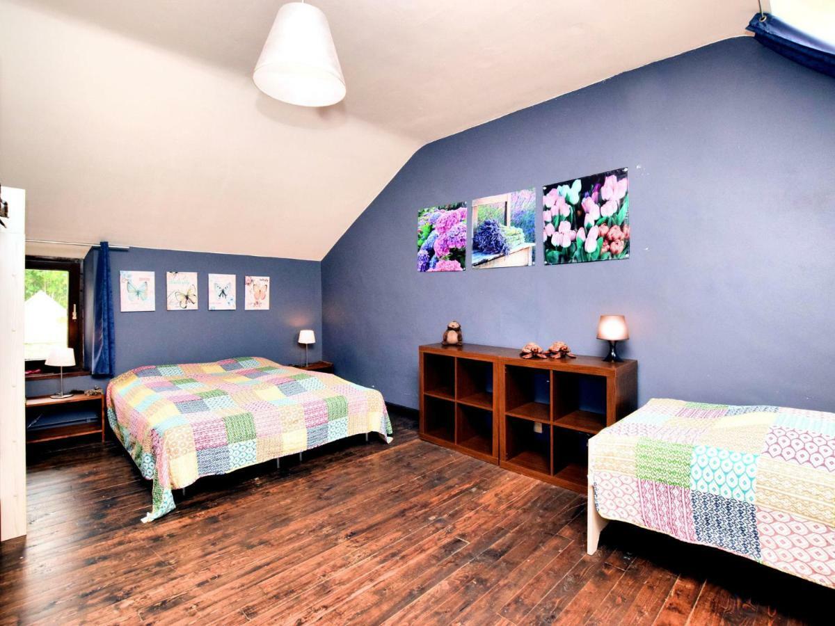 Spacious Holiday Home In Lierneux With Garden Eksteriør billede